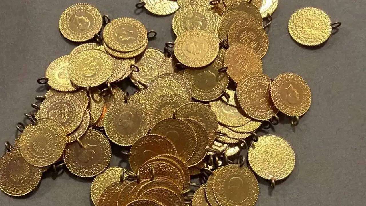 Her dediği çıkan uzman isim tarih verdi: Gram altın için rekor tahmin! Rakamı duyan kuyumcuya koşacak 6